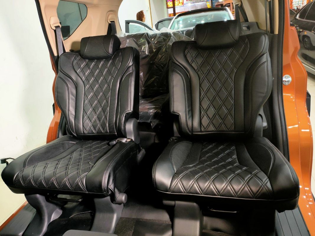 Độ ghế limousine xe Mitsubishi Outlander