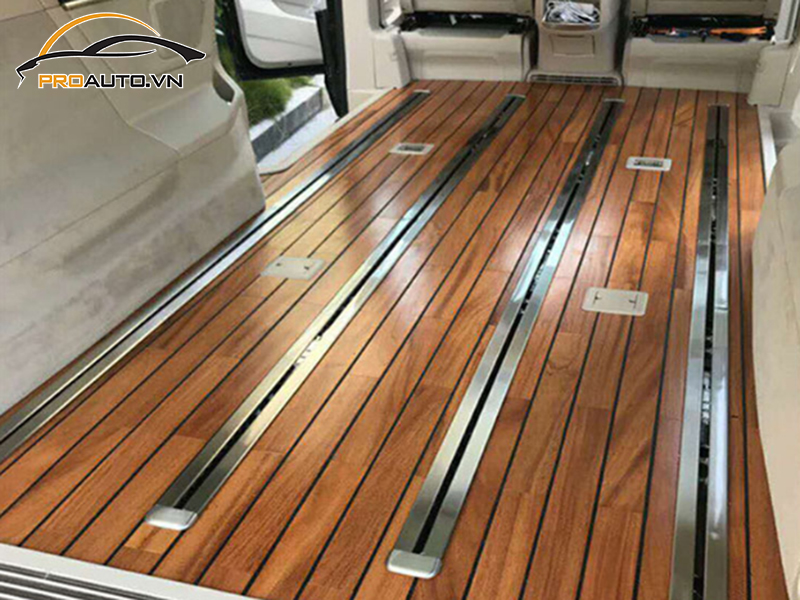 Sàn gỗ cho xe Mercedes V250