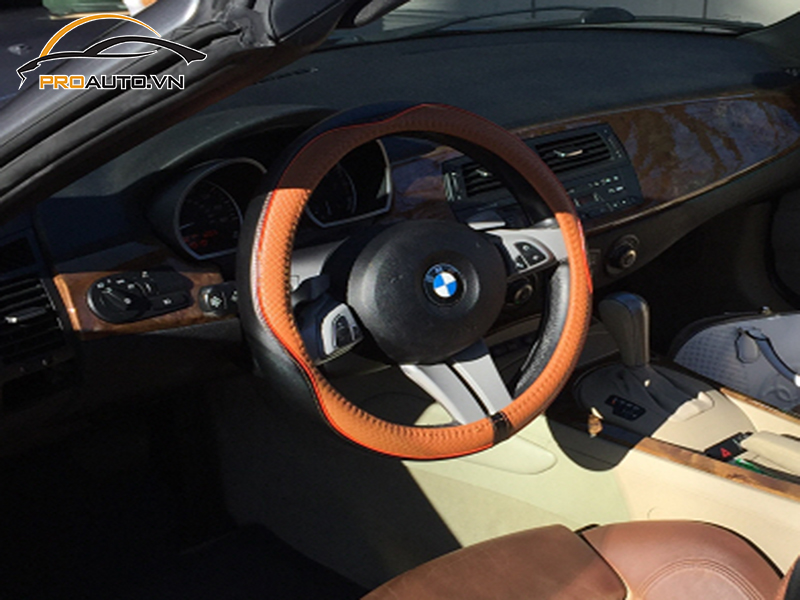 Đổi màu nội thất chi tiết xe BMW Series 2
