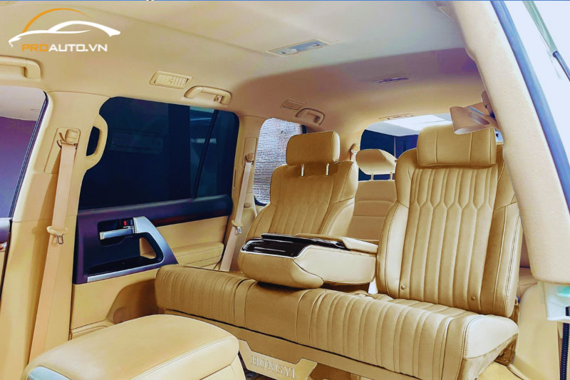Độ ghế Limousine được nhiều dân đam mê công nghệ ưu tiên lựa chọn hiện nay
